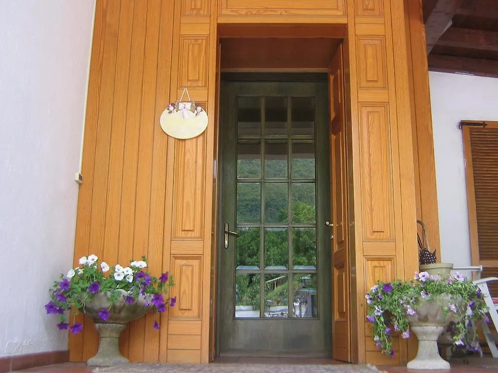 B&B Il Santo Pellegrino Adrara San Rocco Bed & Breakfast