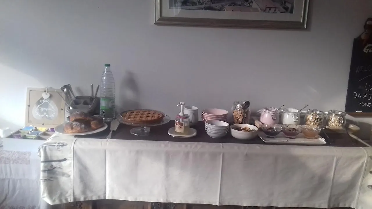 Bed & Breakfast B&B Il Santo Pellegrino Adrara San Rocco Italy